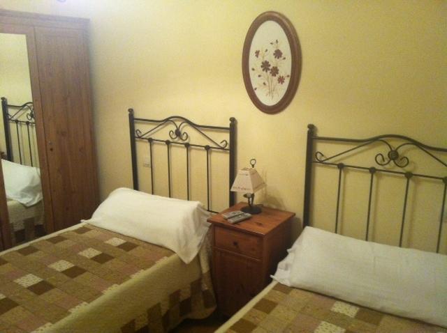 Pension A Cochera Ferrol Zimmer foto