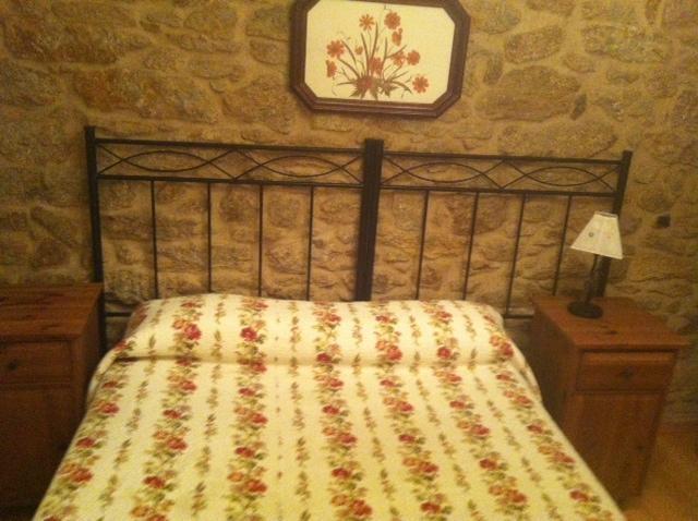 Pension A Cochera Ferrol Zimmer foto